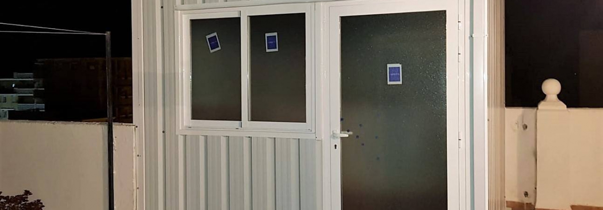 Cuidados para estructuras metálicas de exterior en viviendas de verano